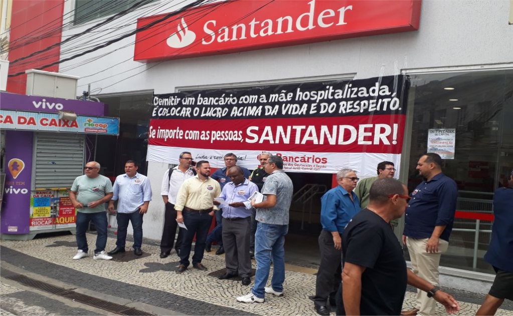 Sindicato dos Bancrios de Presidente Prudente - Bancrio com a me hospitalizada  demitido do Santander